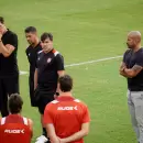 Con Medina en el banco, Estudiantes se medirá con Newell's: hora, TV y formaciones