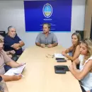 Más estatales aceptaron la oferta salarial del gobierno de Cornejo para el primer semestre