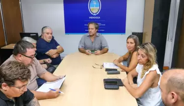 M�s estatales aceptaron la oferta salarial del gobierno de Cornejo para el primer semestre