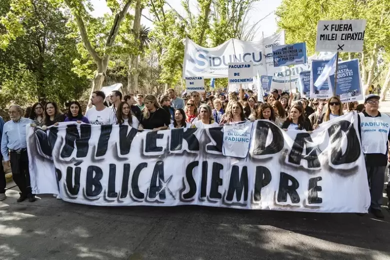 marcha universidad paro