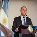 Adorni admiti� que fue �un error� que su esposa viajara en la comitiva presidencial y apunt� a una filtraci�n interna