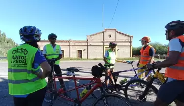 juntos a pedal
