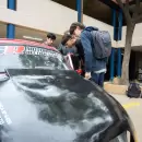 Estudiantes de una escuela técnica de Godoy Cruz construyeron un auto para competir en el Speedway