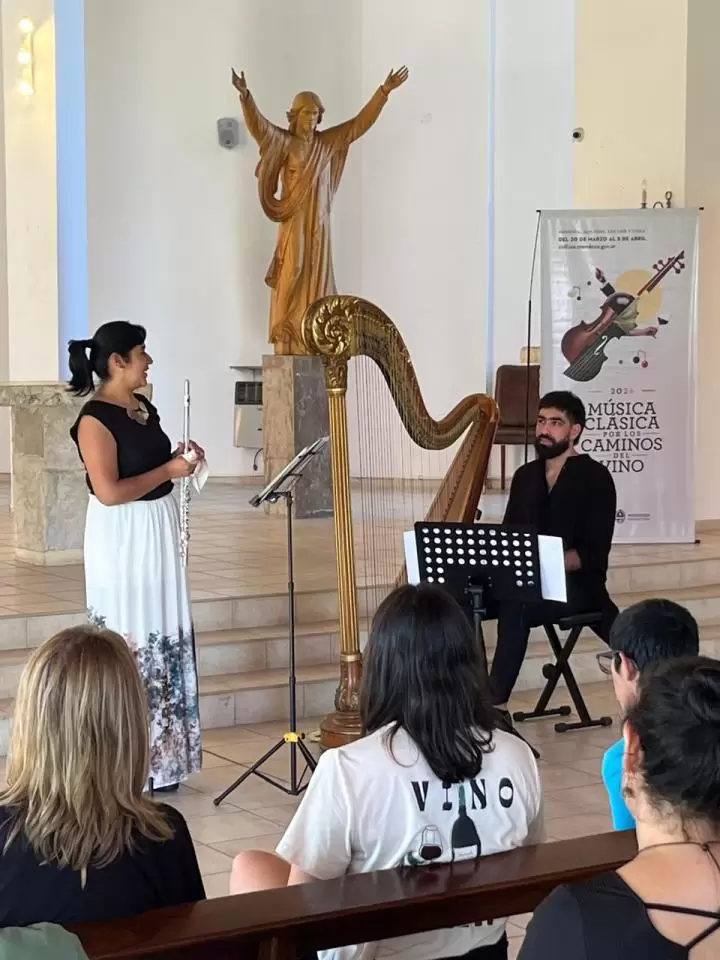 dúo haku y eliana condorí