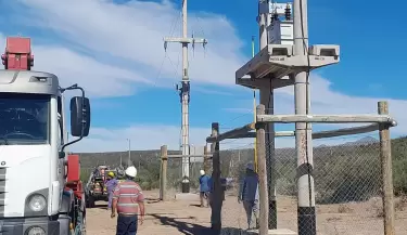 obra de electrificaci�n rural