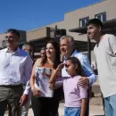 Cornejo entreg� 27 viviendas m�s en Guaymall�n: cu�nto les cost� cada casa a los nuevos due�os