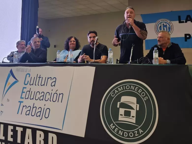 CULTURA, EDUCACI�N Y TRABAJO