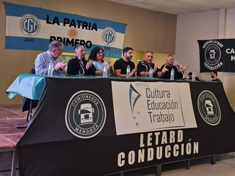 CULTURA, EDUCACI�N Y TRABAJO