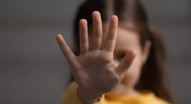 maltrato infantil