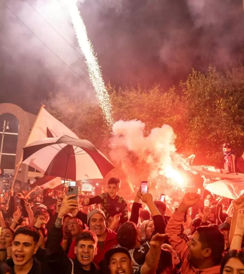 Banderazo Gimnasia y Esgrima