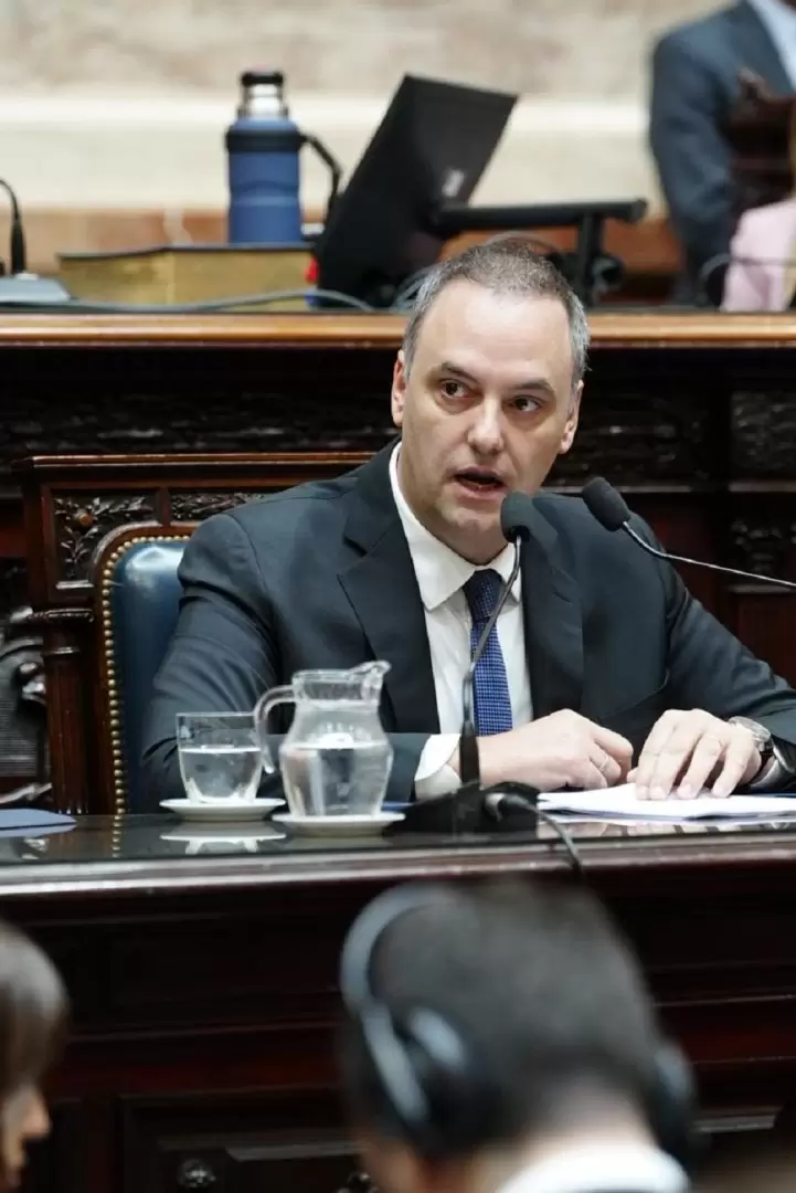 Manuel Adorni en el Congreso