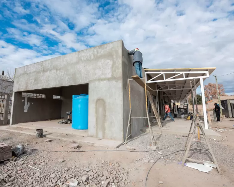 OBRA ESCUELA TOLOSA RIVADAVIA