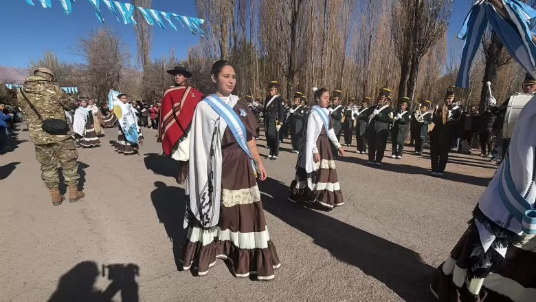 desfile cívico militar en Uspallata (4)