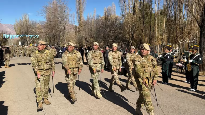 desfile cívico militar en Uspallata (5)