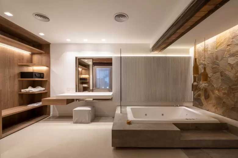 AZUR HOTEL