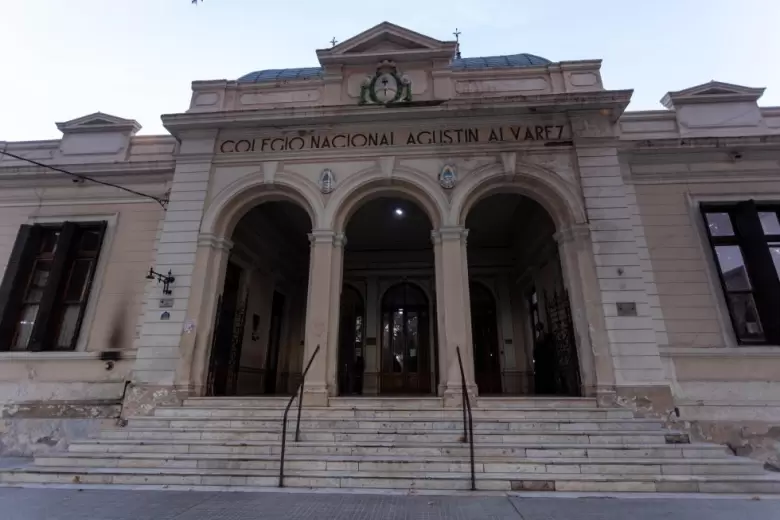 escuela agustin alvarez
