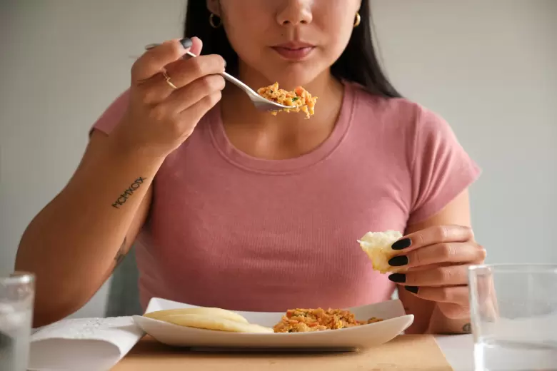 comiendo lento