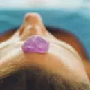 Gemoterapia y biocampo: las piedras naturales como aliadas para equilibrar tus centros energ�ticos