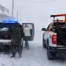 (Video) Evacuaron a tres pobladores por el intenso temporal de nieve que azota Las Cuevas