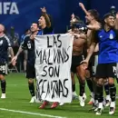 La verdadera historia detrás de la bandera de Malvinas que mostraron los jugadores de Argentina