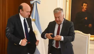 Cornejo y el embajador de Chile